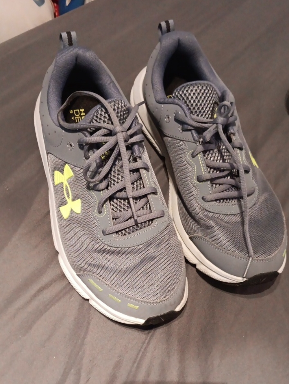 Under Armour Charged Assert 10 Sneakers Mens Gray Lace-Up- 11.5